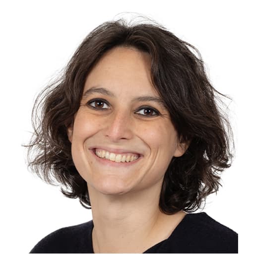 Mme Mélanie Vogel
